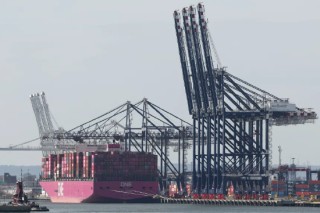 特朗普对霍尔木兹海峡态度摇摆不定