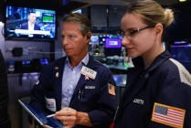 早盘：美股继续上扬 道指涨约200点