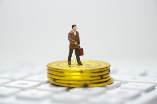 基金定投亏损时应该继续还是暂停？