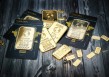 如何分析价差期权的结构与投资机会？这种结构在不同市场行情下如何变化？