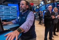 尾盘：油价回落至100美元以下 美股涨跌不一