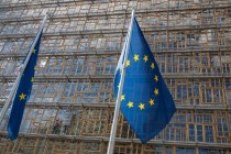 欧元区经济增长和通胀走势温和，市场降息预期不高