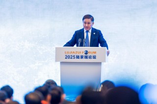 陆家嘴论坛聚焦开放合作，金融监管“一把手”释放多个重磅信号