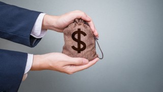 “十五五”规划纲要草案提出“稳步扩大中等收入群体规模”，如何实现？