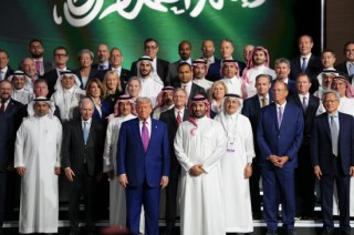 美国科技巨头扎堆涌入波斯湾，如今却成了袭击目标