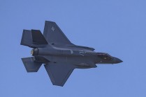 美国空军向中东增派18架F-35战斗机