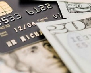 银行理财与艺术品投资哪个更具潜力？