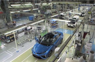 汽车A柱设计如何降低盲区风险？