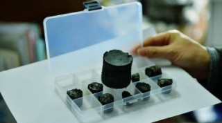 如何确定石墨材料所属行业范畴？该行业有哪些特点和发展趋势？