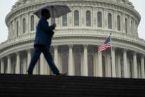 人工智能政治献金成中期选举争议焦点