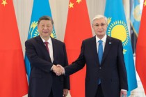 习近平同哈萨克斯坦总统托卡耶夫会谈