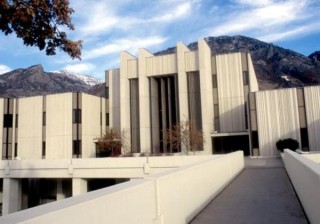 如何选择一款适合自己的床垫产品？这种选择在不同睡眠需求下有哪些考虑因素？