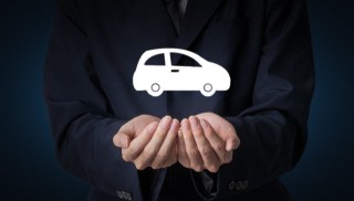 如何通过保险防范健康风险？