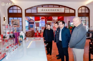 五粮液曾从钦带队调研，要求全体营销人员要下沉一线，保障旺季动销效率