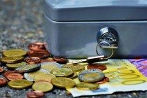 掌握新黄金市场价格有哪些途径可查看？