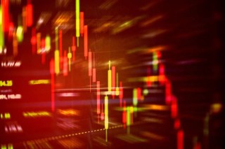 实控人身家超200亿元，手握超50亿类现金资产的安克创新仍要赴港募资