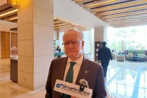 昆山杜克大学美方校长约翰·奎尔奇：你可能不是被AI替代，而是被懂AI的人替代