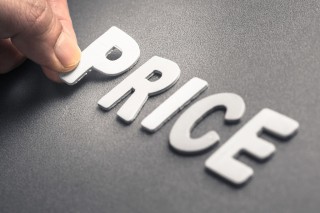 如何在黄金投资中降低风险因素？这些风险因素怎样进行有效管理？