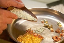 黄金和债券在资产配置中如何平衡？