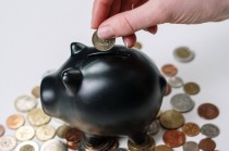 如何看待公司相关业务与金融关联？此类公司业务有哪些金融要点？