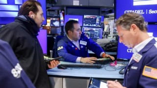 早盘：美股继续下滑 道指下跌逾200点