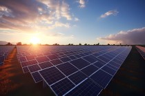 5家光伏龙头总计预亏超289亿元，通威股份预亏最高达百亿元