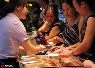 黄金与股票、债券如何搭配更优？