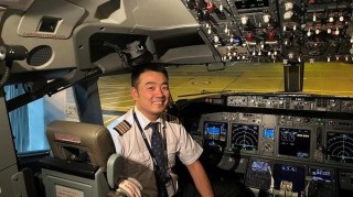 从万米高空到三尺讲台――资深波音737机长张斌的跨界教育之路