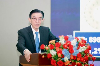 中微董事长尹志尧，给半导体泼点冷水 | 海斌访谈