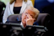 特朗普被曝过量服用阿司匹林 后悔接受高端影像学检查