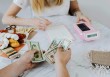 如何查询自己养老保险？查询渠道有什么不同？