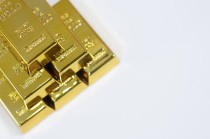 如何看待纸黄金交易的规则？这些规则在实际操作中有哪些注意事项？