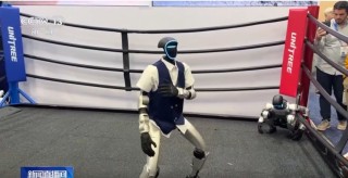 全球首款！10米每秒！我国人形机器人取得重要突破