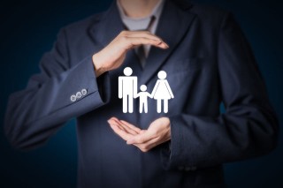 家庭有孩子该如何配置保险？