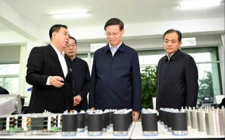 辽宁省委书记许昆林，主动与企业家加微信