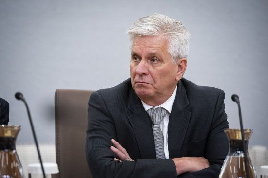 美联储理事为央行独立结构辩护 示意解雇美联储官员将对经济不利  第1张