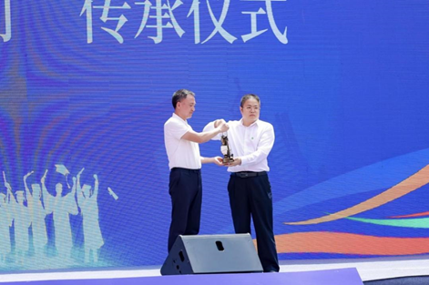 “星火致远·逐梦未来”——2025“习酒·我的大学”逐梦奖学金全国启动仪式举行  第2张