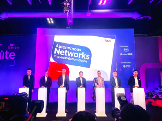 亚信科技5G专网产品斩获2025 TM Forum卓越大奖  第2张
