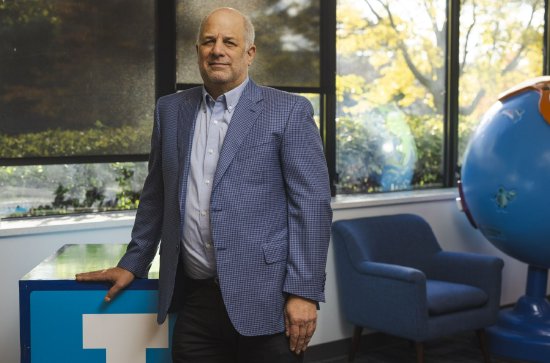 最高法院将审玩具商挑战关税案 涉数万亿美元贸易 特朗普称史上最重要  第1张