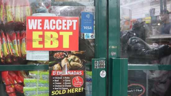 美国政府停摆期间,特朗普政府将承担11月食品券福利50%的发放资金 第1张 美国政府停摆期间,特朗普政府将承担11月食品券福利50%的发放资金 第1张