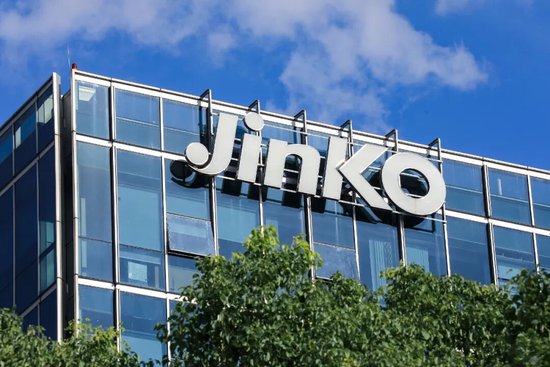 千亿光伏“出货王”，双线鏖战  第1张