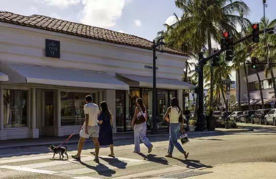 “叠叠乐”般的美国经济岌岌可危 底层民众的美国梦愈发遥不可及  第3张