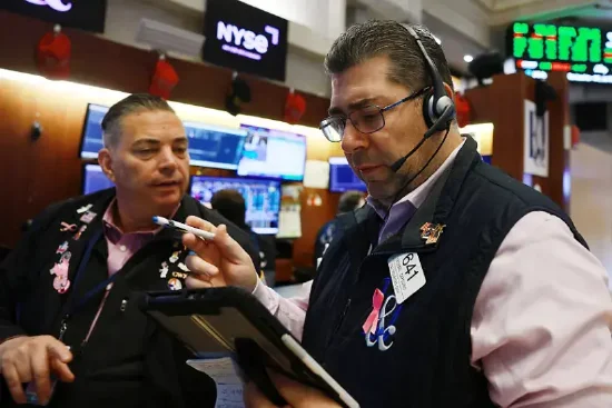 早盘：美股走高科技股领涨 纳指上涨1.8%  第1张