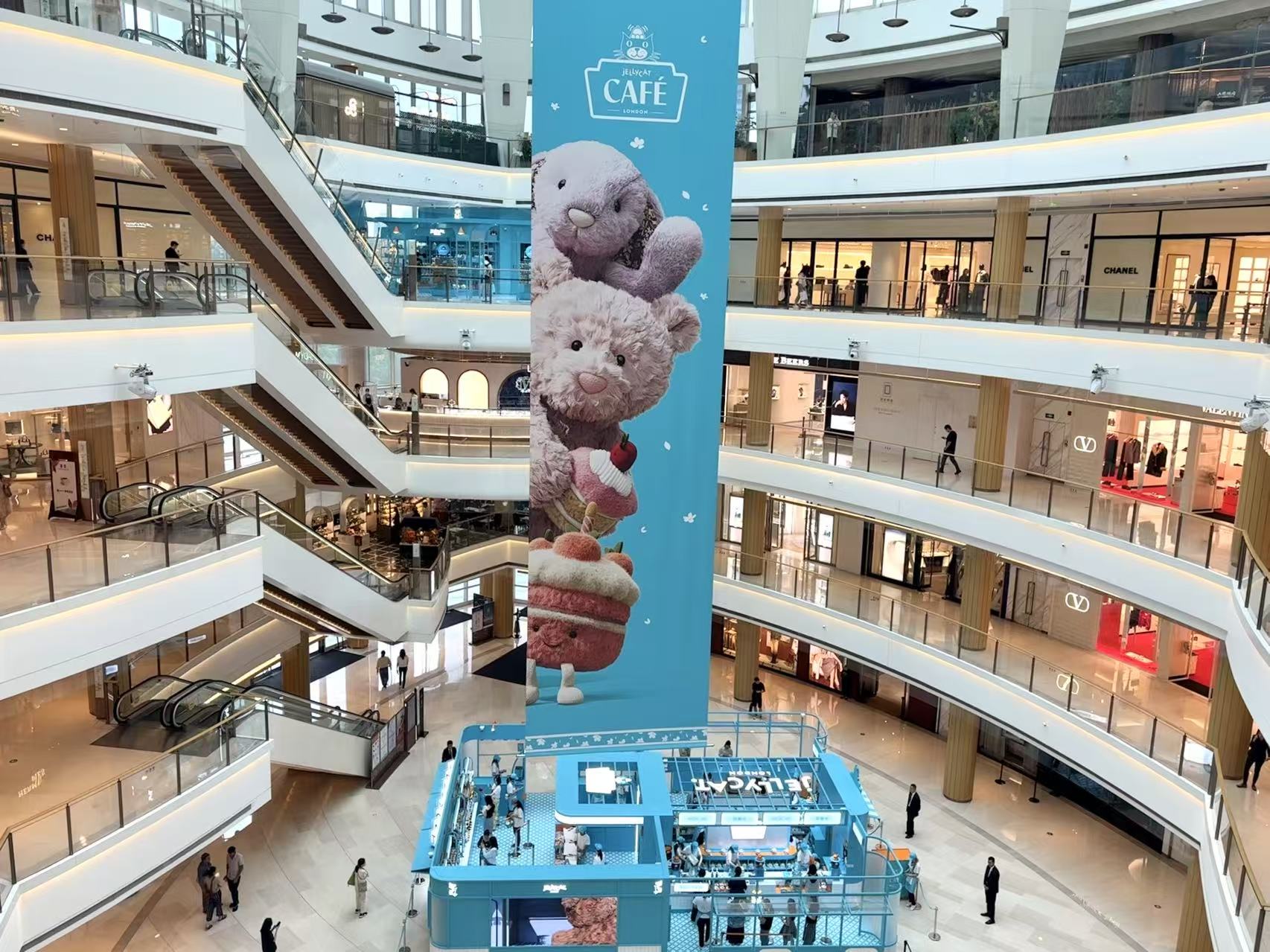 中产消费观变化,奢侈品牌收缩战线,高端商场变局已至 第3张 中产消费观变化,奢侈品牌收缩战线,高端商场变局已至 第3张