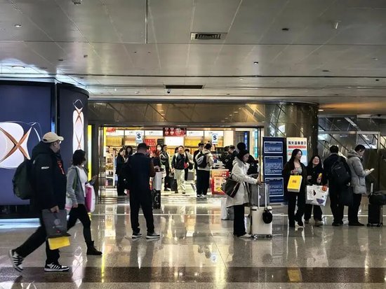 日上免税行26年后告别上海机场,免税行业正经历“大洗牌” 第4张 日上免税行26年后告别上海机场,免税行业正经历“大洗牌” 第4张