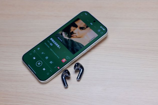 小米 Buds 6 首发上手:半入耳旗舰的‘听感’与‘智慧’进化 第6张 小米 Buds 6 首发上手:半入耳旗舰的‘听感’与‘智慧’进化 第6张