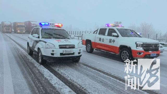 上海飞西安延误了5小时，突降暴雪，航班大面积延误！大批人被困机场  第10张