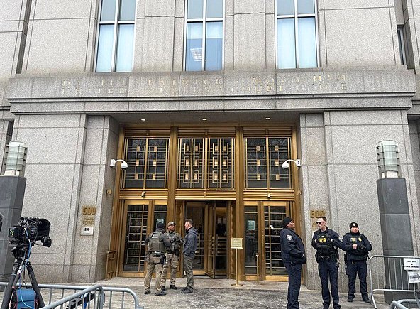 马杜罗夫妇对美方所谓指控表示不认罪 第1张 马杜罗夫妇对美方所谓指控表示不认罪 第1张