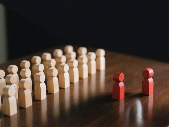 爱“挖墙脚”的国金证券研究所，新聘首席不满一年便出走  第4张