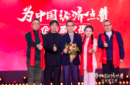 乐刻韩伟:阿那亚马寅以一己之力让钢筋水泥体现出艺术之美 第2张 乐刻韩伟:阿那亚马寅以一己之力让钢筋水泥体现出艺术之美 第2张